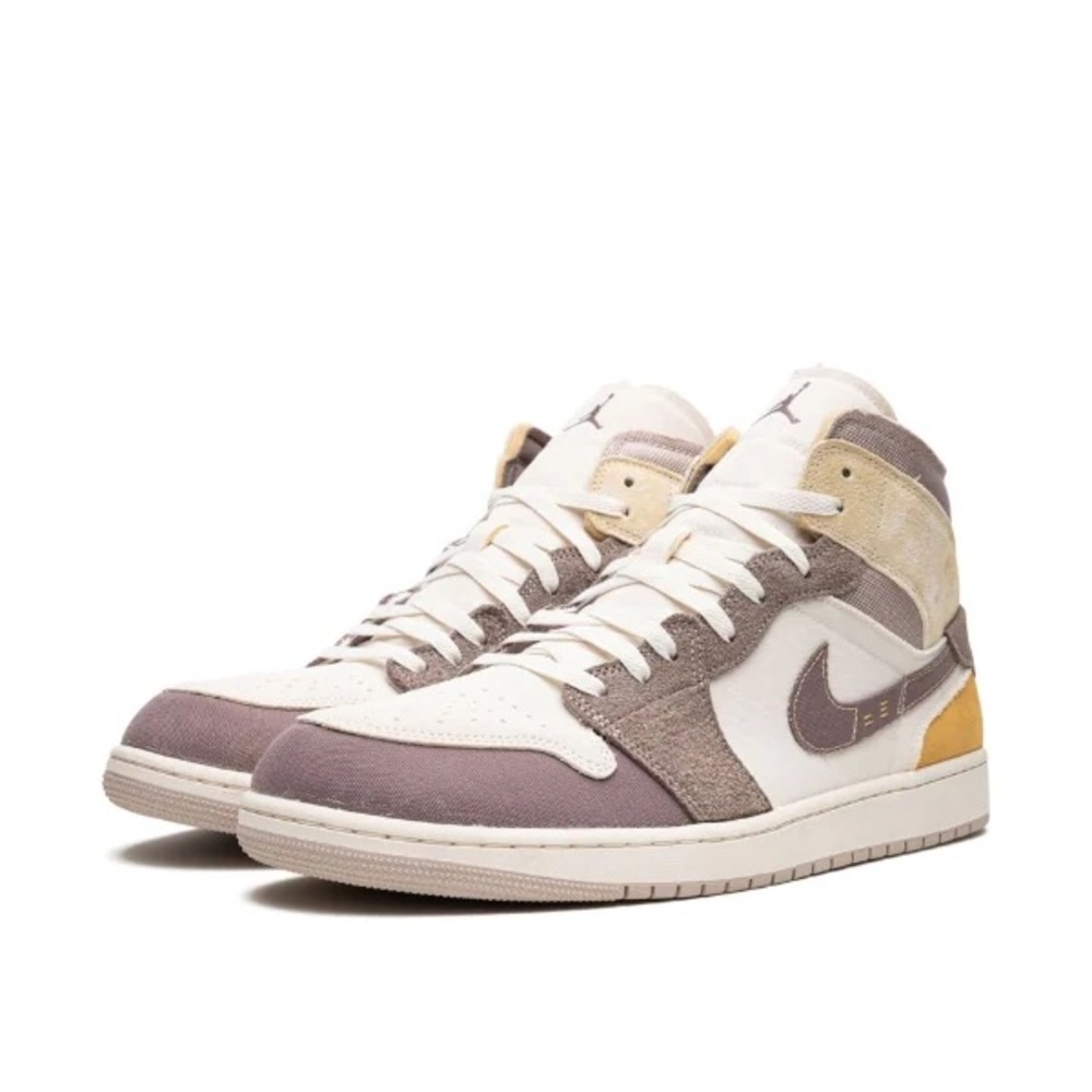 NWT Air Jordan 1 Mid SE Craft